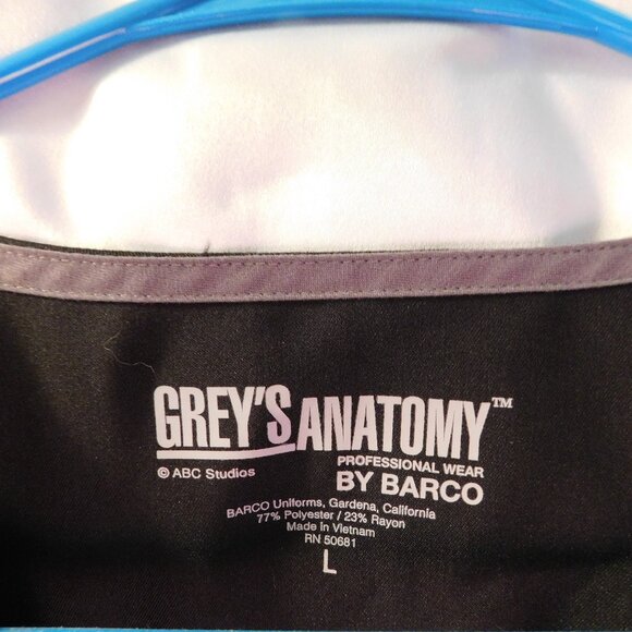 Grey's Anatomy by Barco Scrub Top Women's V-Neck Black Size Large NEW - Picture 2 of 6